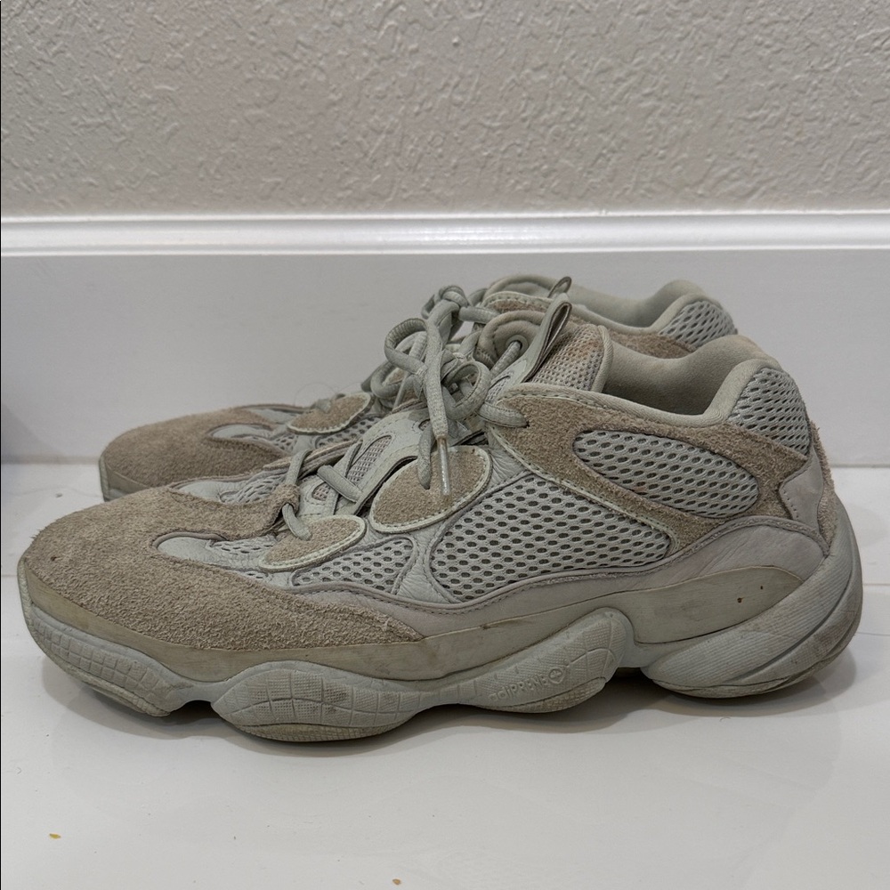 Yeezy 500 Salt men’s sneaker size 11 used